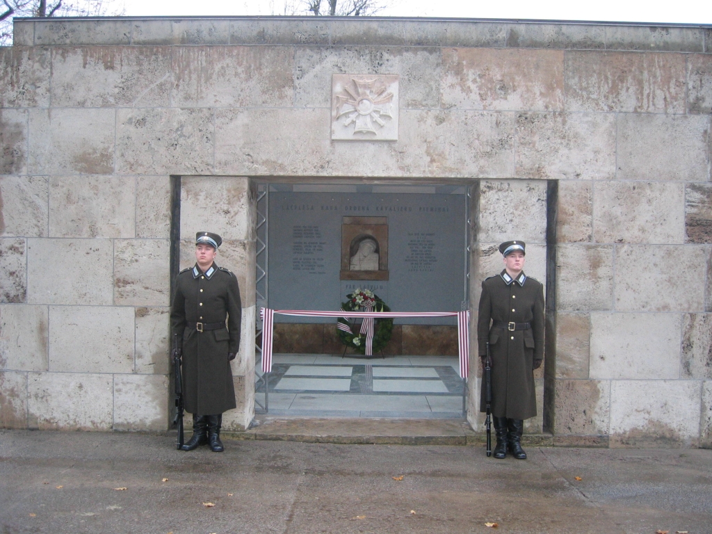 Lāčplēša Kara ordeņa kavalieriem veltītā piemiņas telpa (1. depozitārijs)